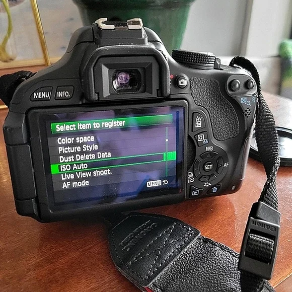 *SOLD* Canon EOS Rebel t3i 600 Digital SLR Camera Bundle - Picture 11 of 16